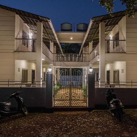 Marine Studios Le Pension Кандолім Екстер'єр фото