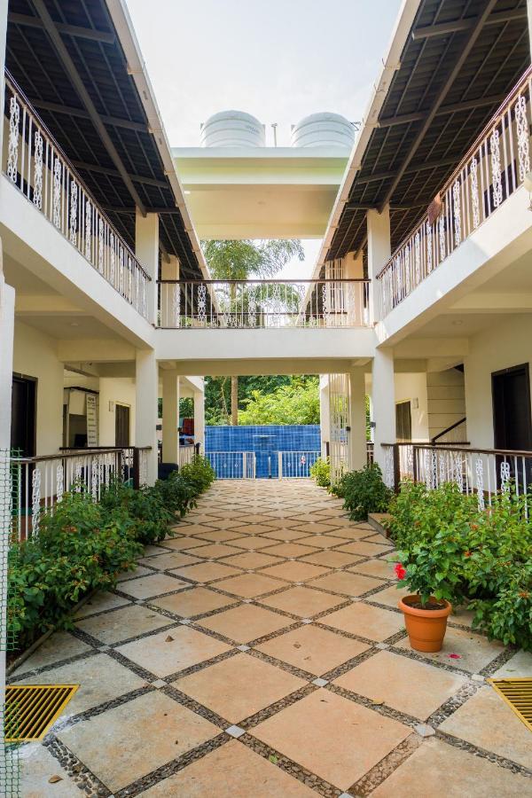 Marine Studios Le Pension Кандолім Екстер'єр фото
